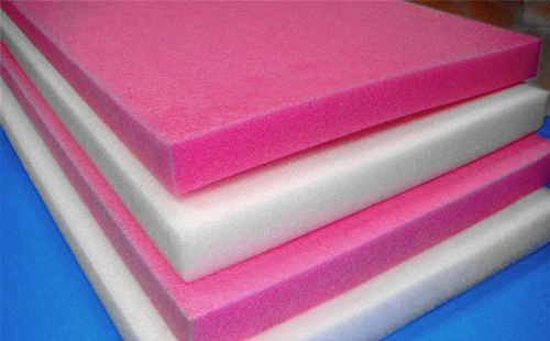 冷链物流中的缓冲保护材料:冷冻环境下平罗珍珠棉的应用解析 冷链物流中的缓冲保护材料:冷冻环境下平罗珍珠棉的应用解析